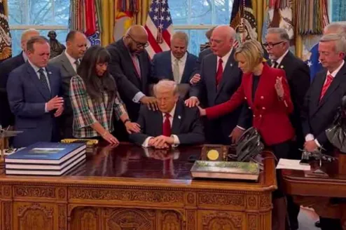 Obrázok je len ilustračný alebo len ako dekorácia.